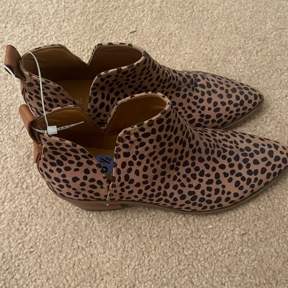 Nine West cheetah print flat booties